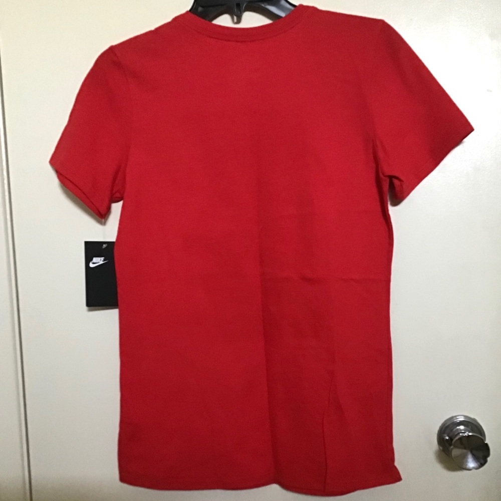 Nike Logo Tee - Picture 2 of 4